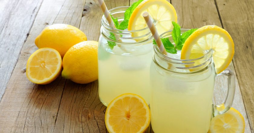 5 причин, почему вам нужно есть лимоны каждый день